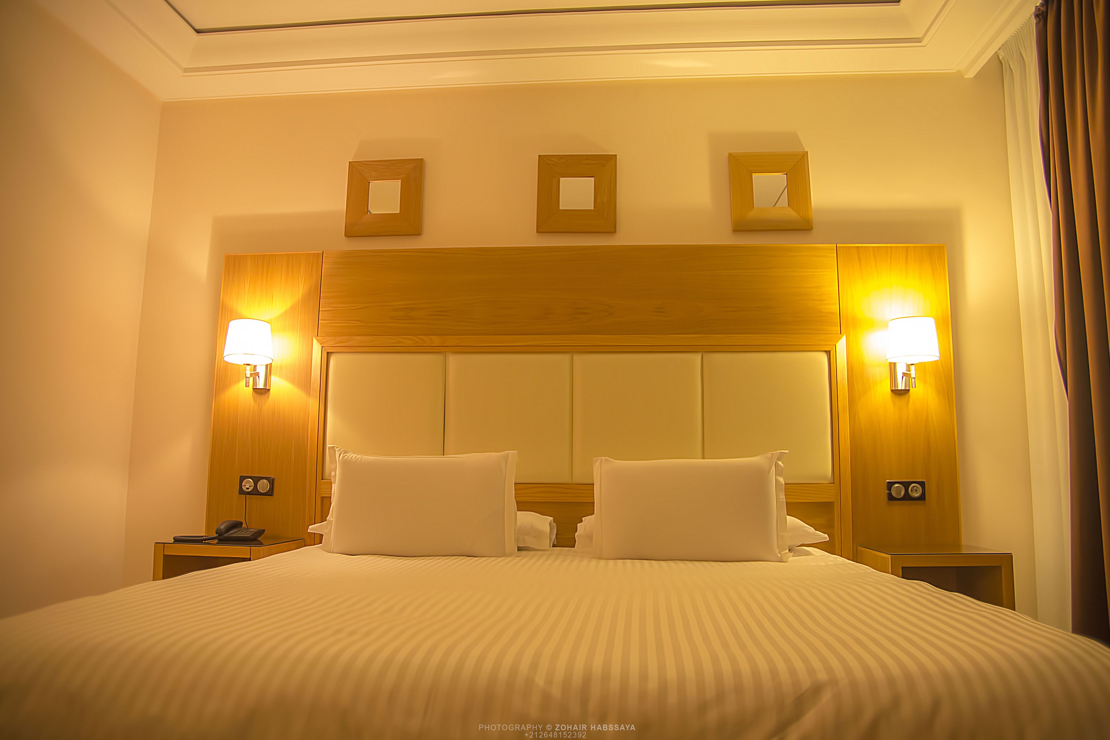 standard double room | desk, rollaway beds