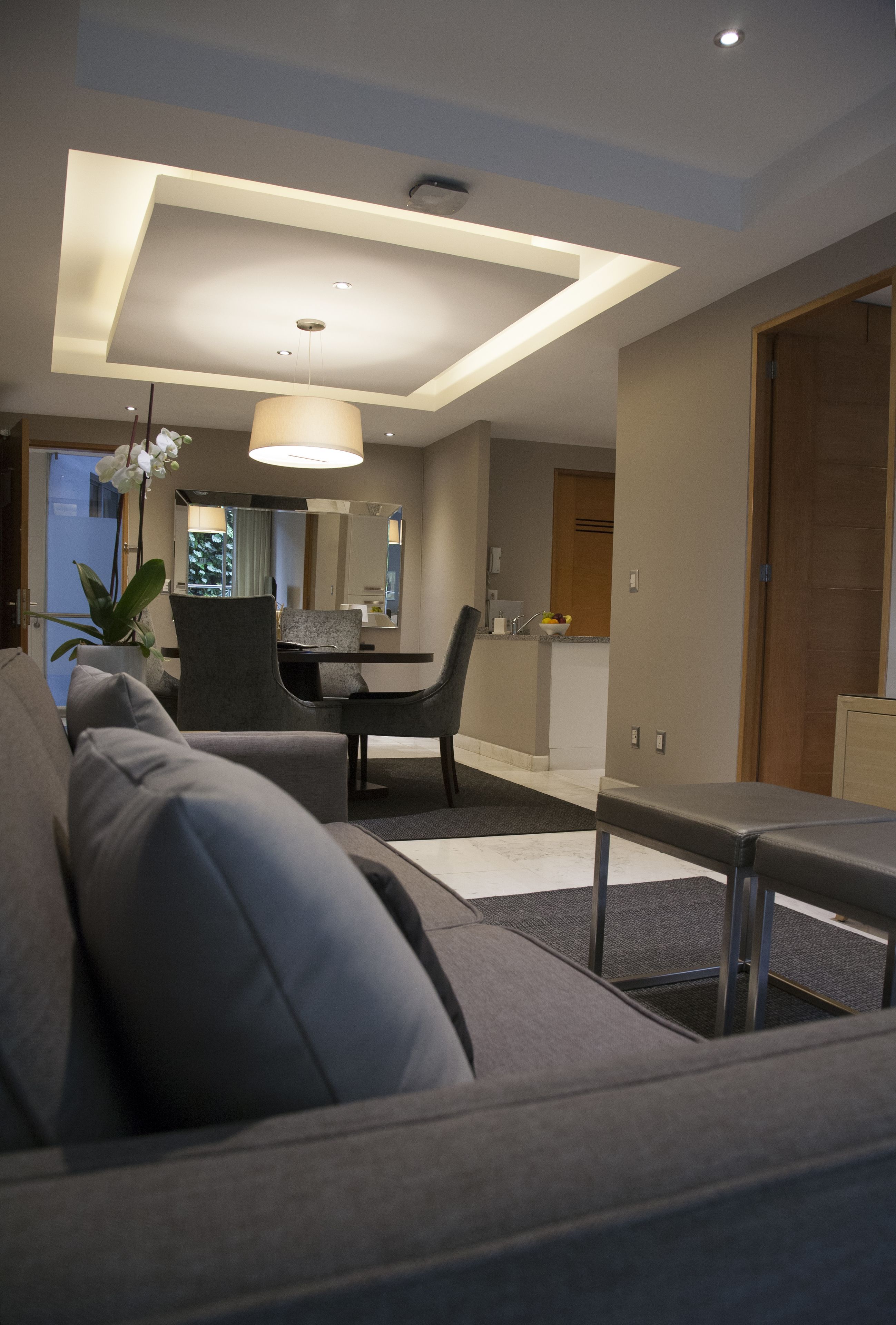 套房, 2 間臥室 | 高級寢具、羽絨被、Tempur-Pedic 床墊、客房內保險箱