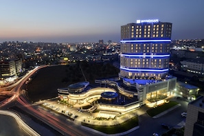 Exterior - Wyndham Grand Istanbul Europe (Istanbul)