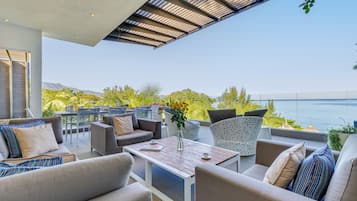 Penthouse | Terrace/patio