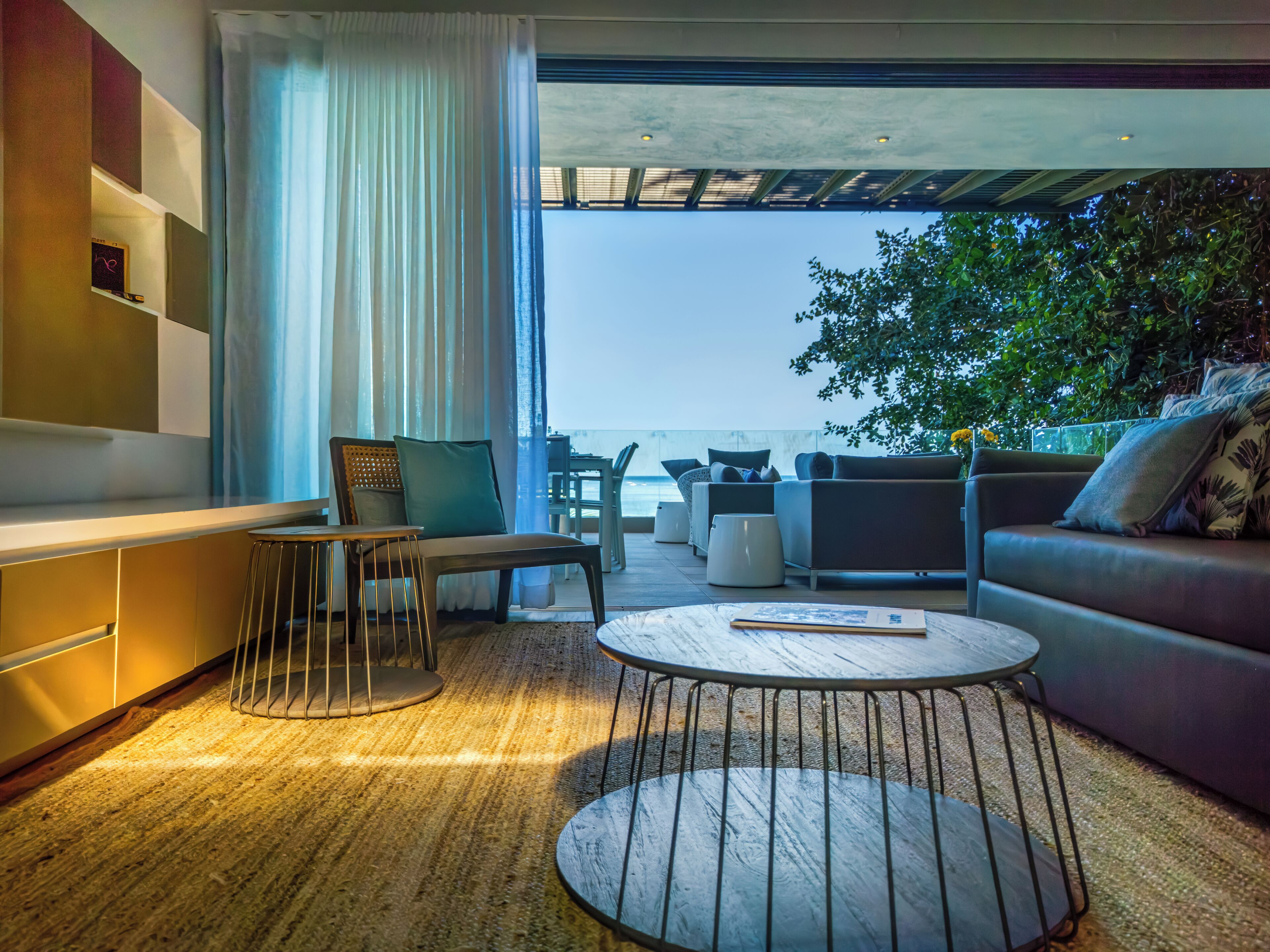 penthouse | living area | led tv, dvd player