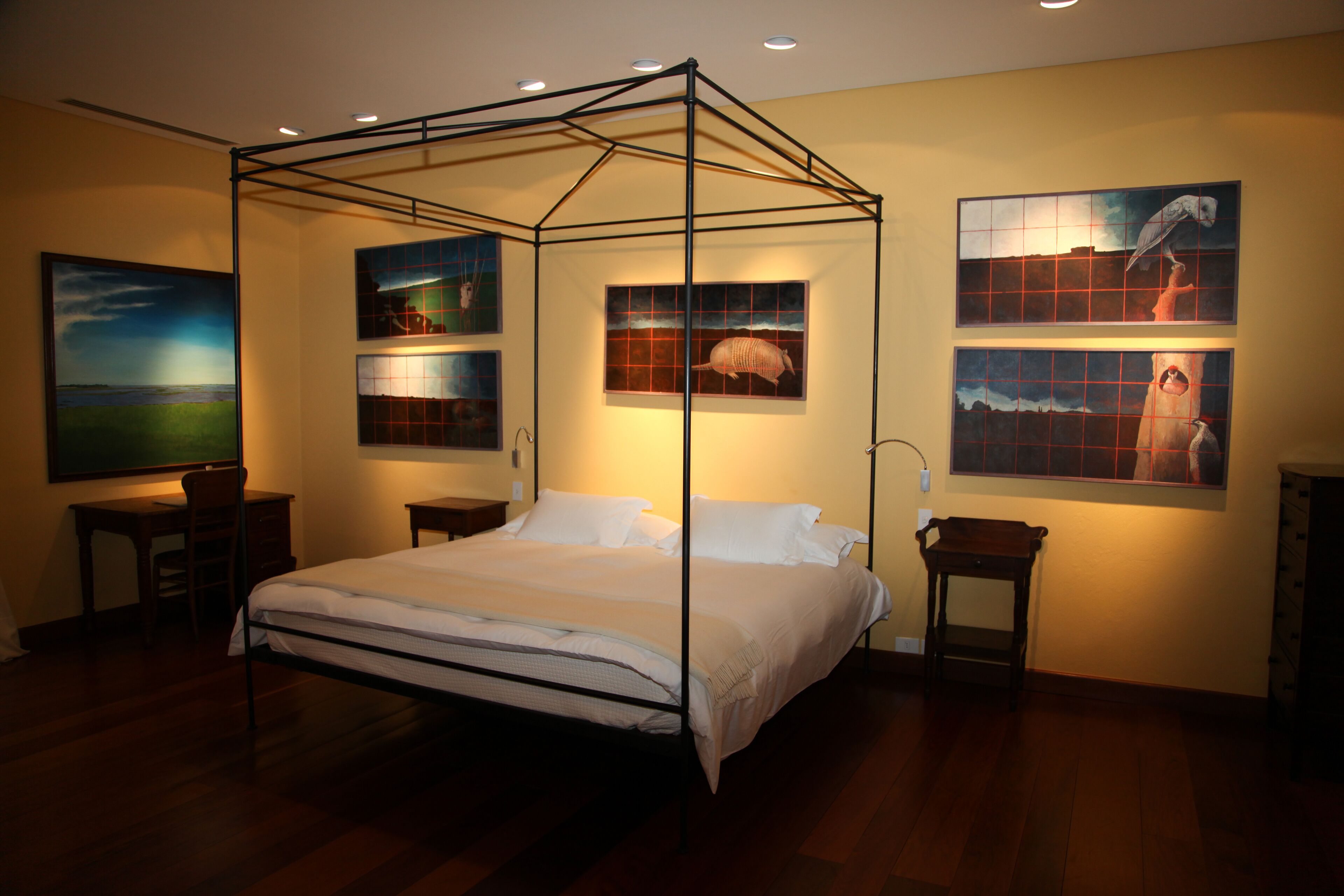 Down duvets, Select Comfort beds, minibar, in-room safe