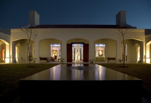 Front of property – evening/night - Estancia Vik Jose Ignacio (José Ignacio)