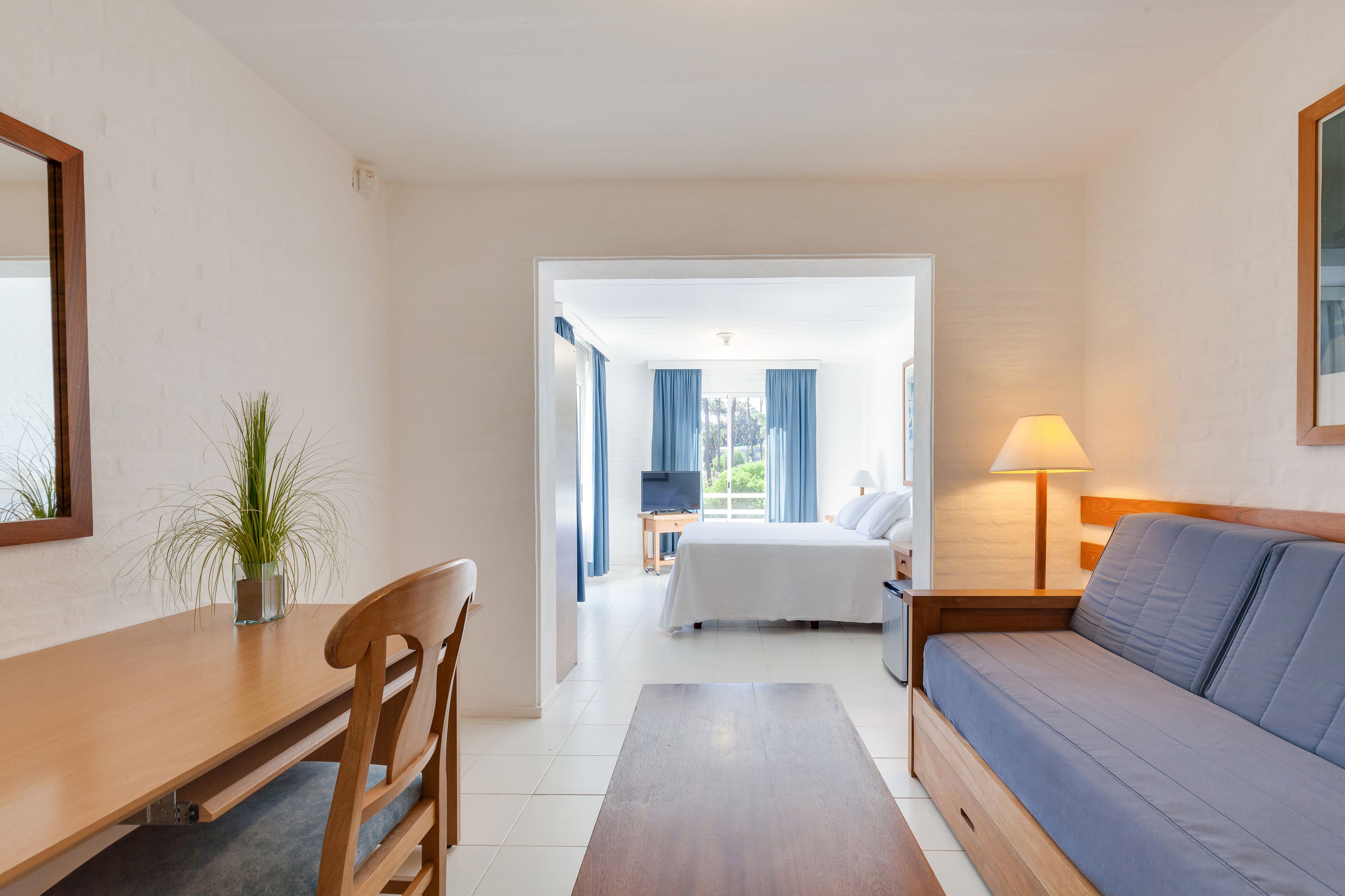 junior studio suite, 1 bedroom (2 people) | premium bedding, down duvets, in-room safe, blackout curtains