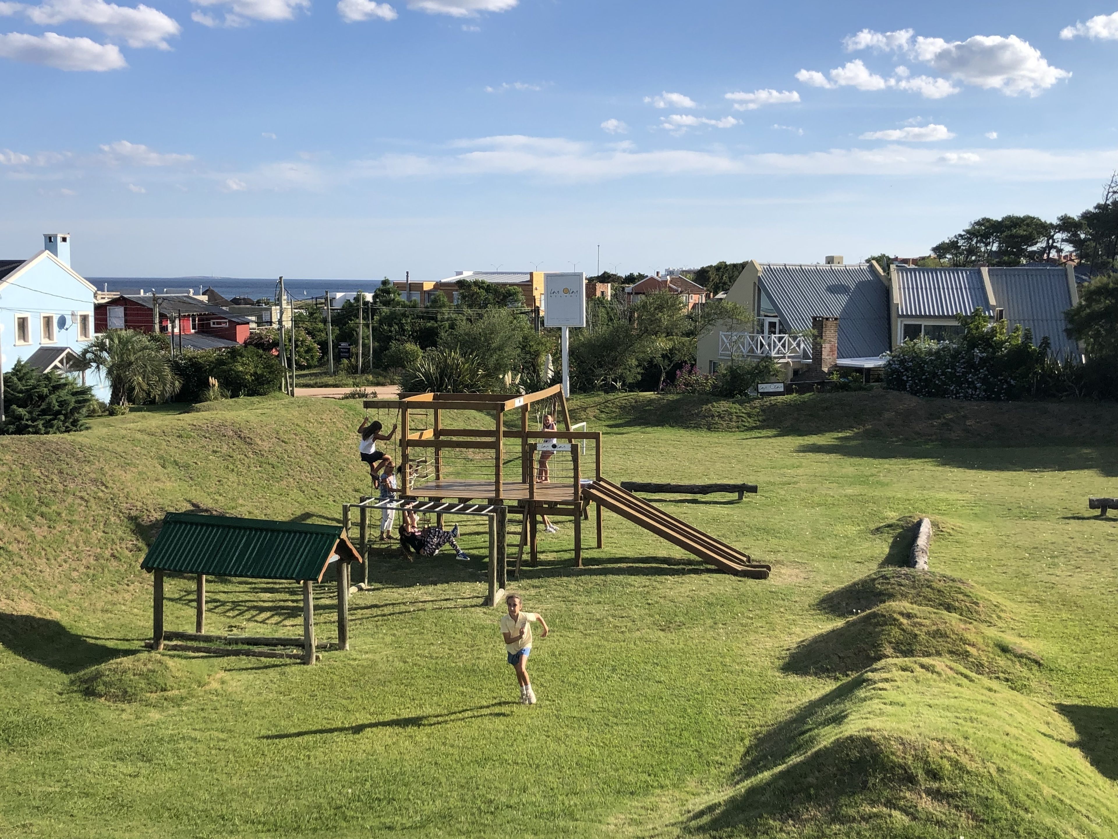 children’s play area – outdoor