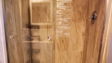 Art Nouveau - 1 Double Bed, Private Bathroom | Bathroom