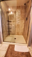 Art Nouveau - 1 Double Bed, Private Bathroom | Banheiro | Produtos de toalete grátis, secador de cabelo, toalhas de banho 
