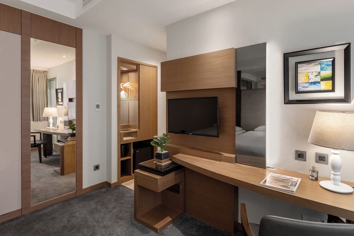 Design Twin Room with Extra Bed