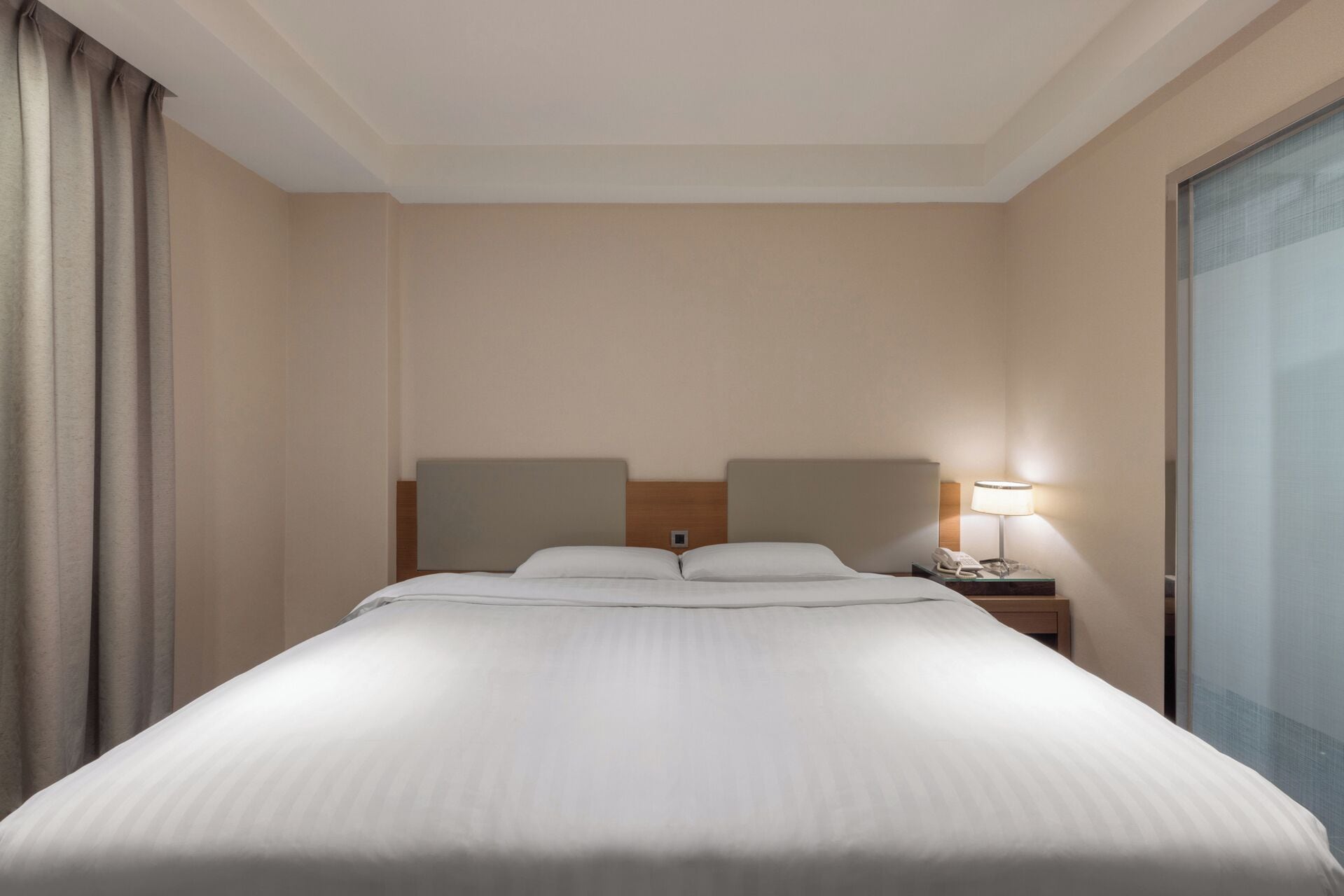 elite double room, 1 king bed, no windows | premium bedding, down duvets, in-room safe, desk