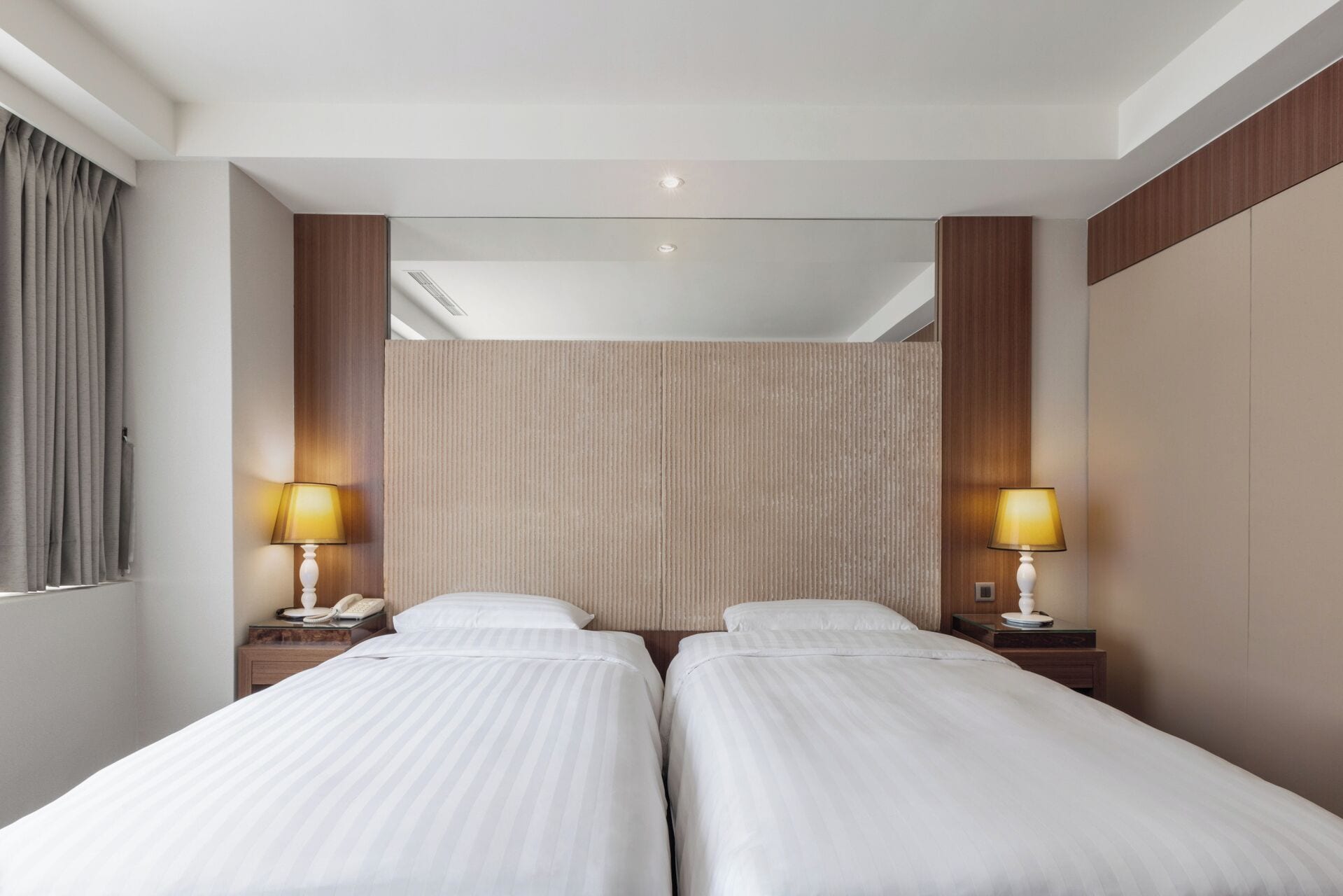 design twin room, 1 bedroom | premium bedding, down duvets, in-room safe, desk