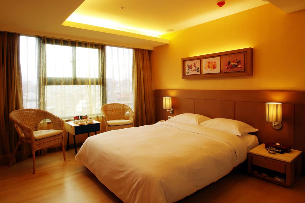 Business Room, 1 Queen Bed