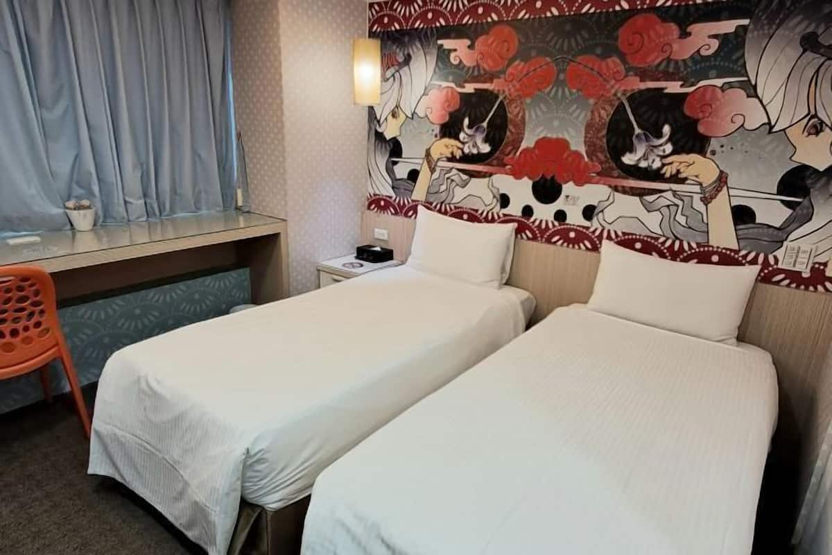 Escrivaninha, Wi-Fi de cortesia, roupa de cama