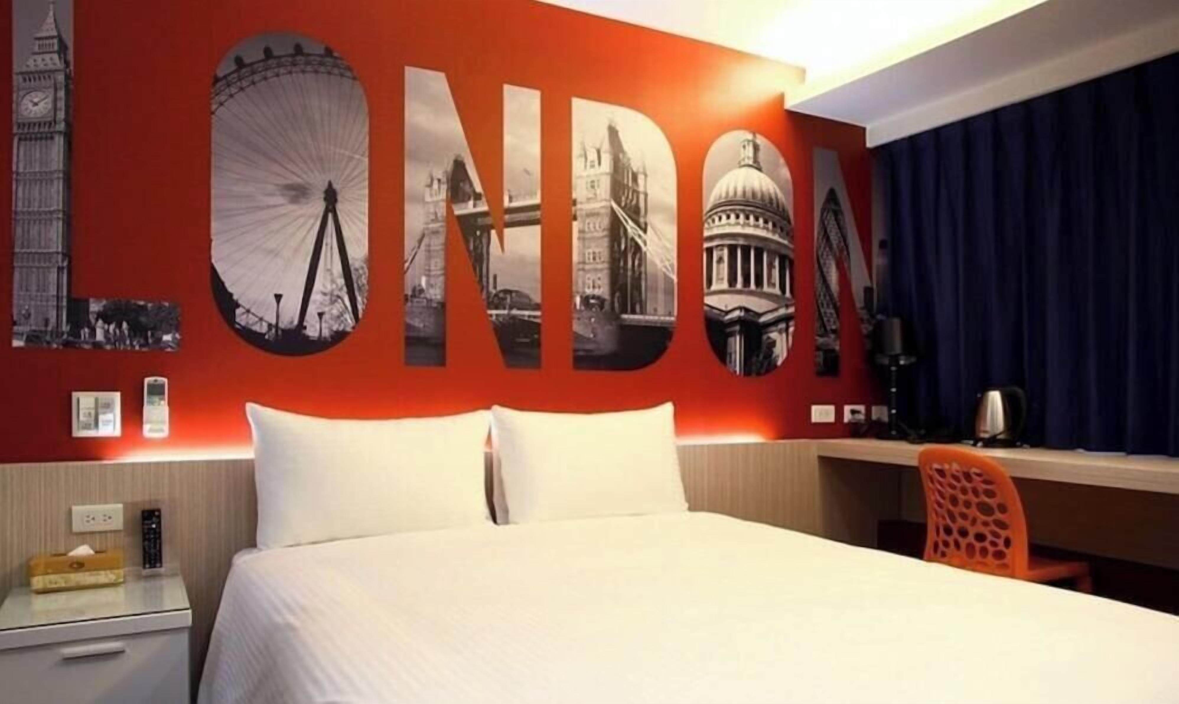 Desk, free WiFi, bed sheets