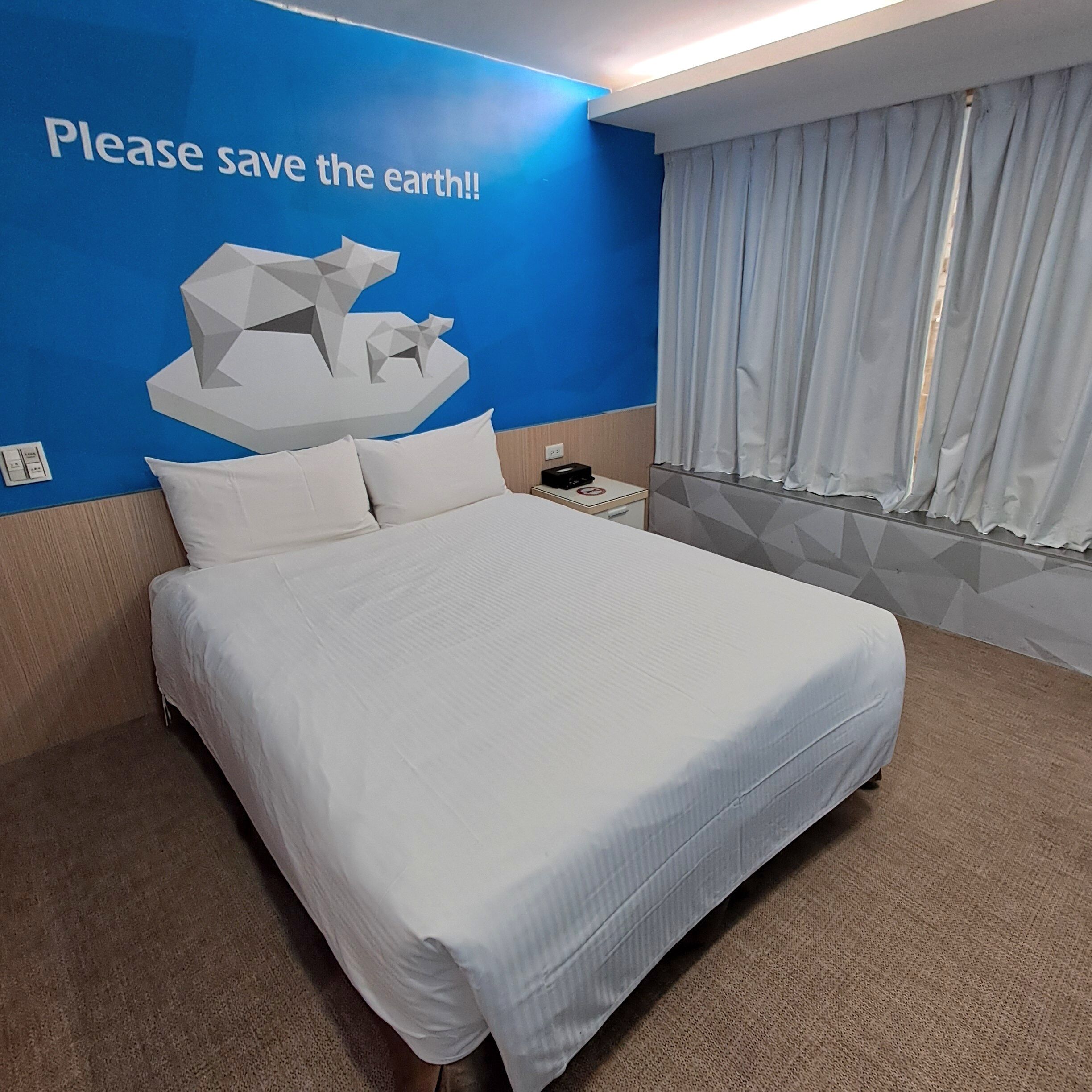 deluxe double room | desk, free wifi, bed sheets