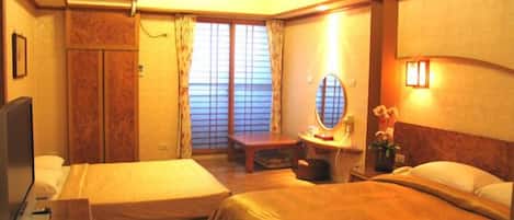 Pillow-top beds, individually decorated, individually furnished