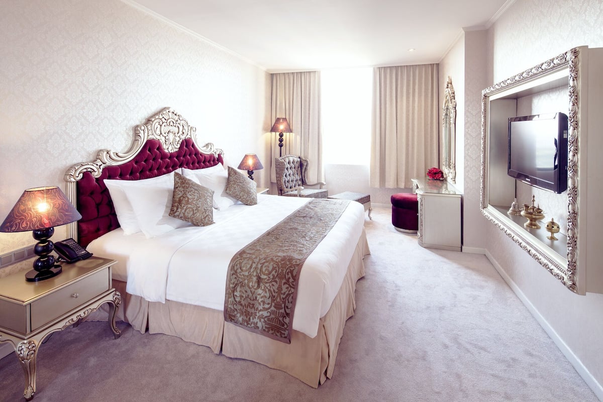 Sultan Suite | 1 bedroom, Egyptian cotton sheets, premium bedding, down duvets