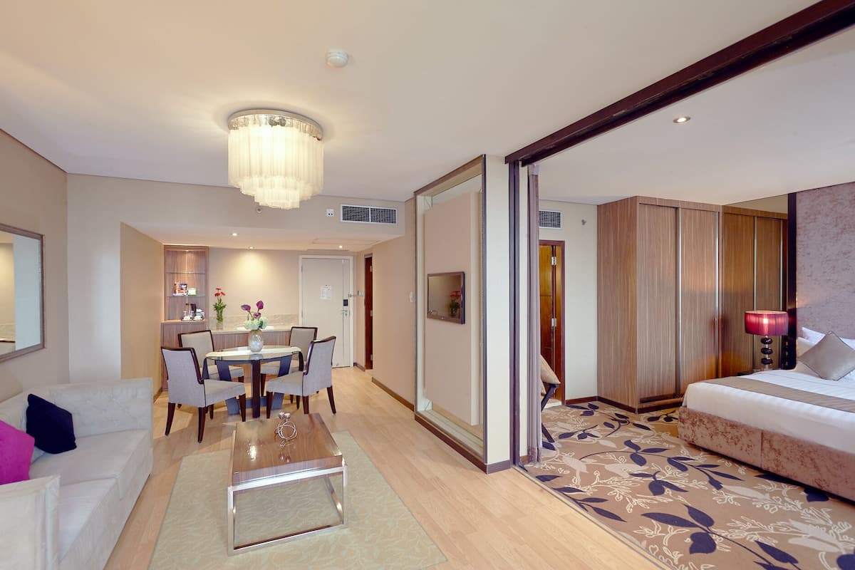 Royalle Suite