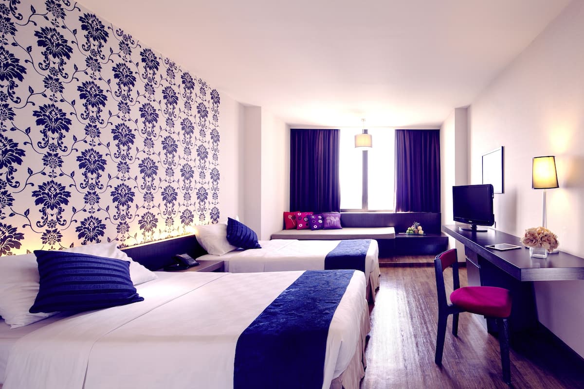 Egyptian cotton sheets, premium bedding, down comforters