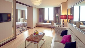 Suite (Royalle)