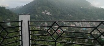 Hotel Moon Light Bhimtal