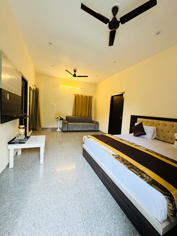 2 개의 침실, 고급 침구, 미니바, 객실 내 금고