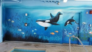 室內泳池、2 個室外泳池
