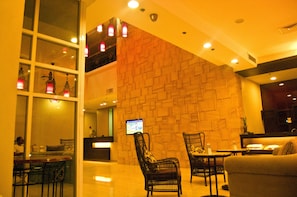 Lobby - El Cielito Hotel - Sta. Rosa (Santa Rosa)