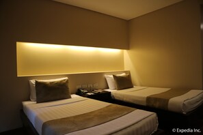 Superior Twin Room | In-room safe, rollaway beds, free WiFi - El Cielito Hotel - Sta. Rosa (Santa Rosa)