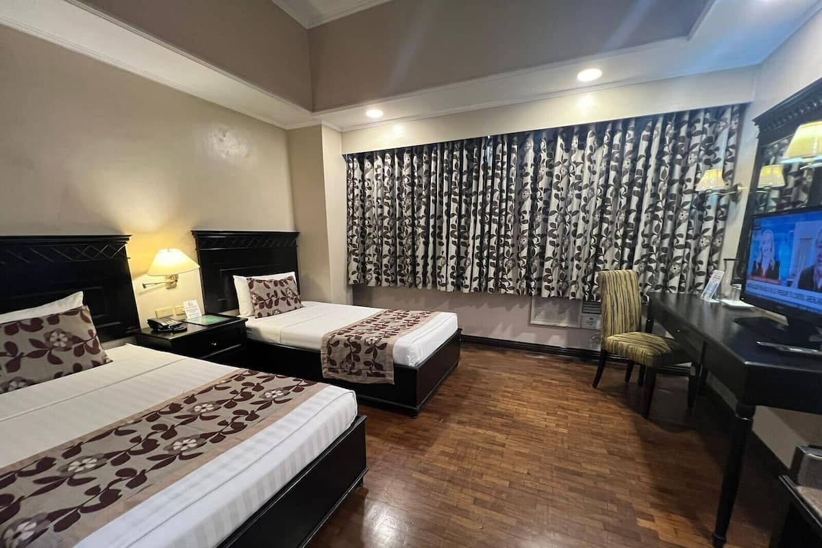 In-room safe, rollaway beds (surcharge), WiFi (free)