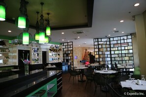 Restaurant - El Cielito Hotel - Sta. Rosa (Santa Rosa)