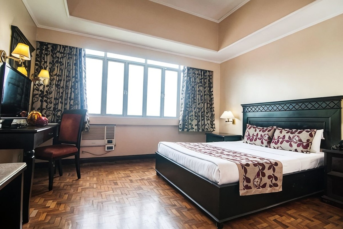 In-room safe, rollaway beds, free WiFi