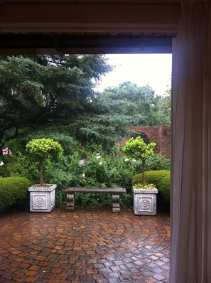 Standard King Room | Terrace/patio