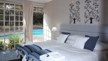 Apartment, 1 Bedroom | Premium bedding, in-room safe, desk, iron/ironing board