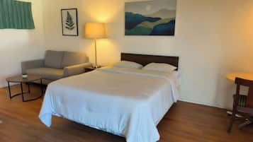 Pillowtop beds, desk, laptop workspace, WiFi (free)