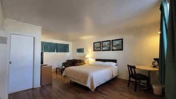 Deluxe Room, 1 Queen Bed, Non Smoking