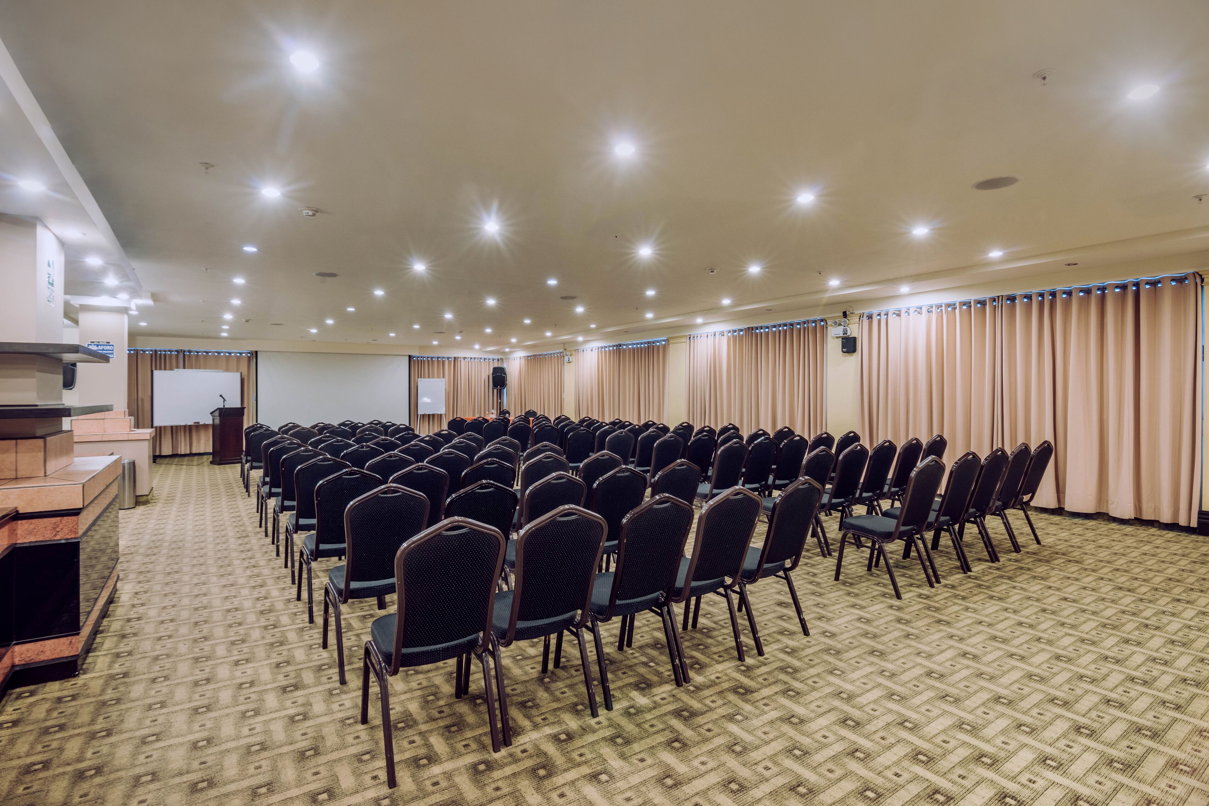 Photo - Hotel Nobility