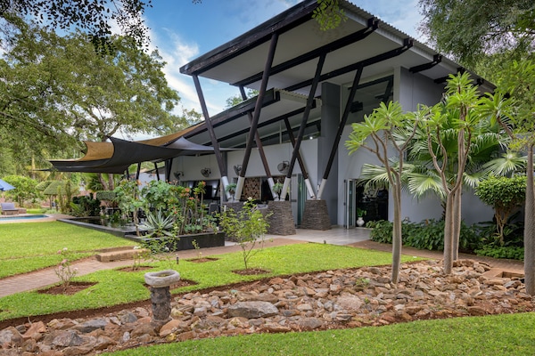 Perincian bahagian luar