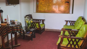 Lobby sitting area - Chakana Hotel (Cusco)