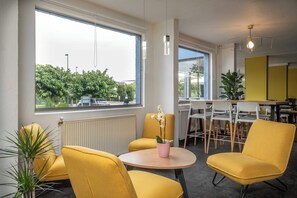 Reception - The originals Hotel Ariane, Toulouse (Toulouse)