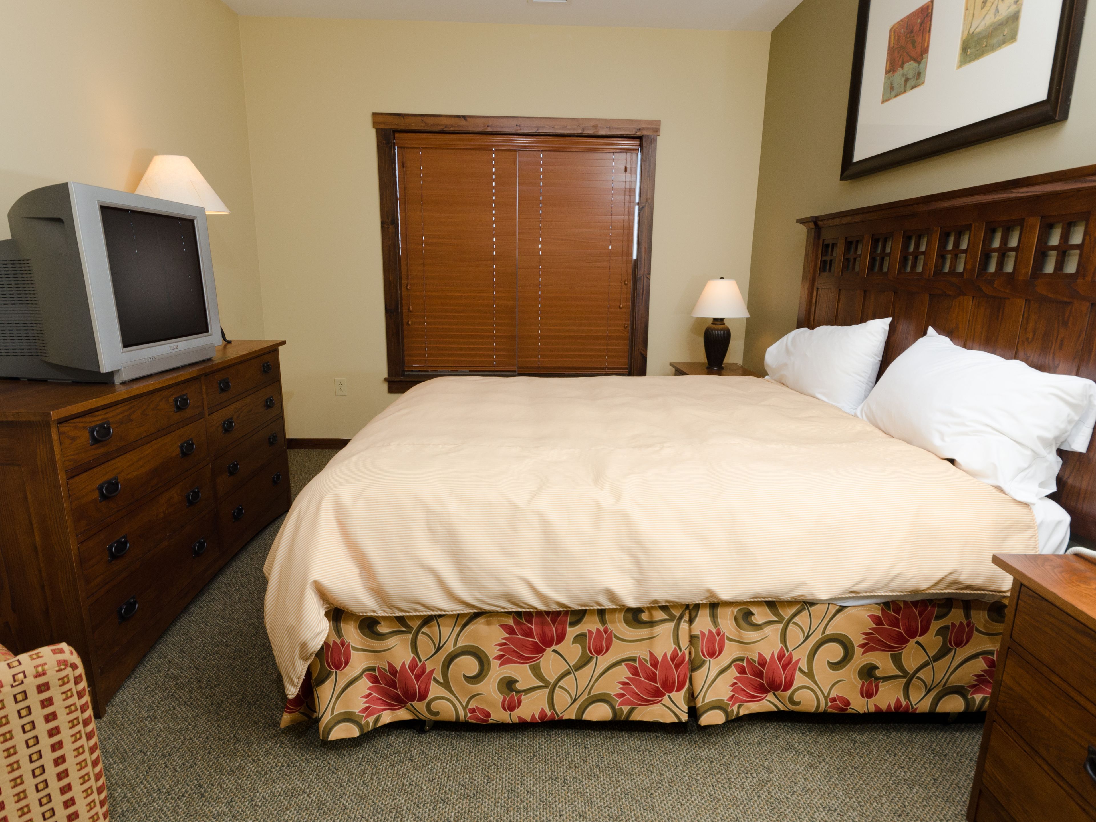 two bedroom condo deluxe | iron/ironing board, free wifi