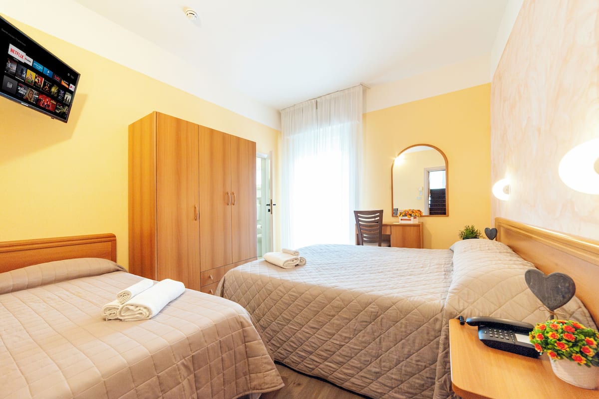Standard-Dreibettzimmer