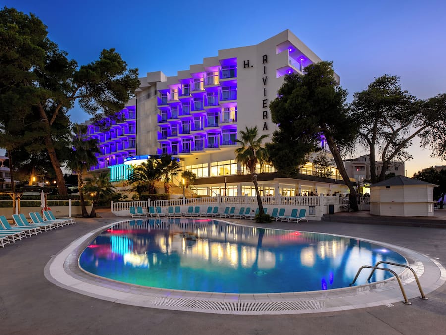 2 piscinas al aire libre, tumbonas
