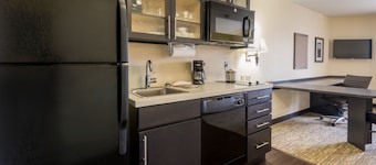 Candlewood Suites Midwest City by IHG