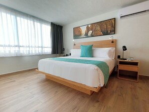 2 bedrooms, free WiFi, bed sheets - Sunrock Hotel and Suites (Cabo San Lucas)