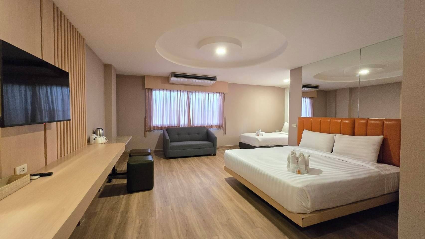 ห้องแฟมิลี่ | มินิบาร์, ตู้นิรภัยในห้องพัก, ห้องพักตกแต่งอย่างมีเอกลักษณ์