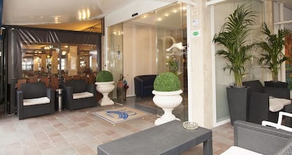 Hotel Danube