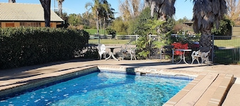 The Aston Motel - Tamworth