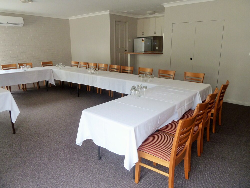 The Aston Motel – Tamworth photo 7