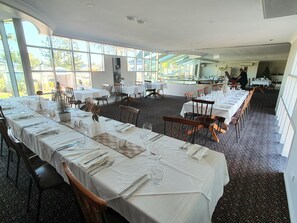 Der serveres aftensmad