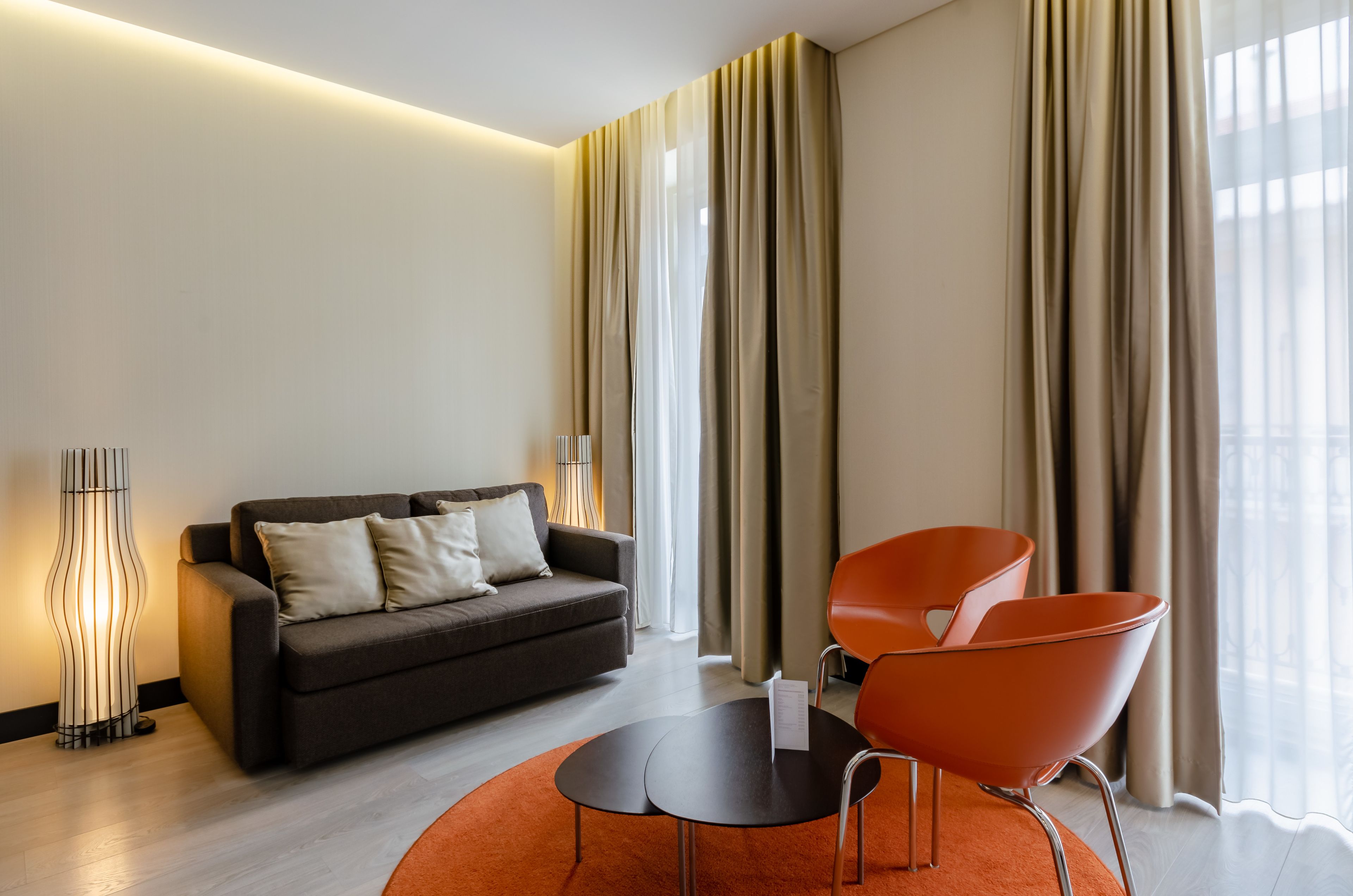 1 bedroom, premium bedding, down duvets, minibar